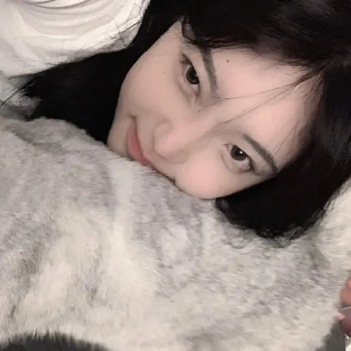 远山淡影